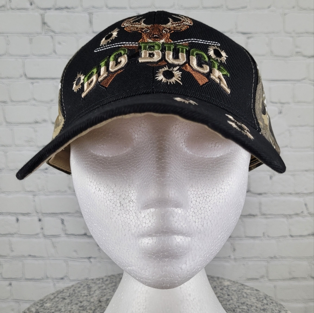 GOLDEN LION | "Big Buck" adjustable bullet hole rifle gun deer hunting camo hat